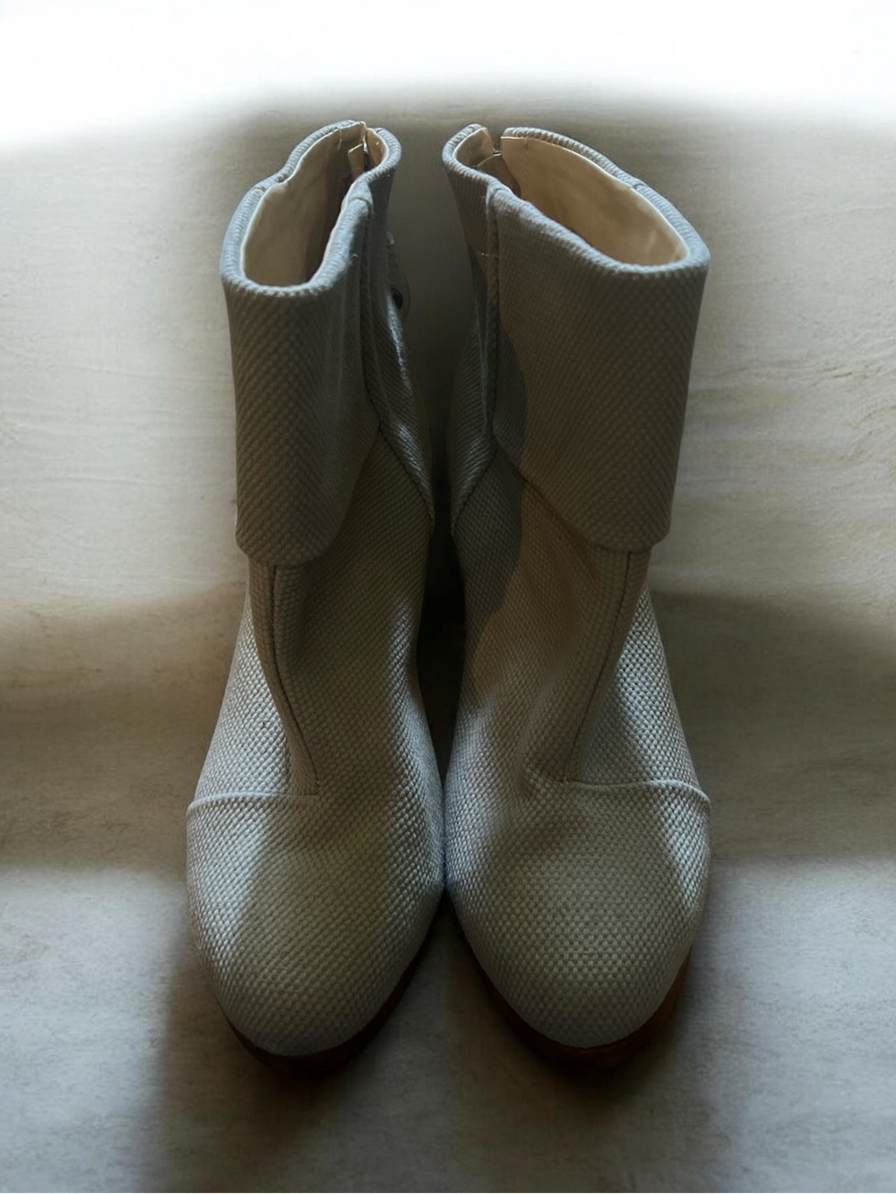 Women’s Light tan Textured Ankle Boots